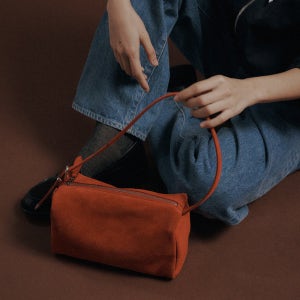 [드메이커] Woody mini suede bag-red