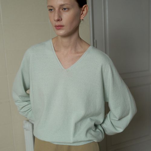 오브베이지 CASH MERINO V-NECK KNIT MINT OE1C2MKN11MNT