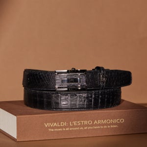 [닥스 액세서리] [Premium][CAIMAN] 블랙 프리미엄 악어가죽 DAKS 로고 자동벨트 DBBE6E703BK