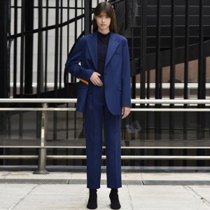 [아바몰리] [김혜수,EXID 하니, 이수민 착용]Tessa tuck pants (blue)