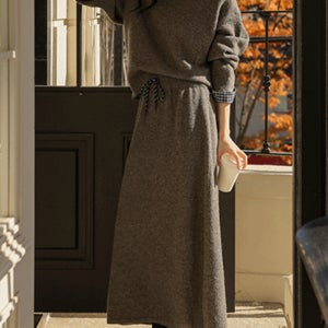 체크배색 니트+A라인 니트 스커트 세트[4DA32209JJ,세트아이템,원마일웨어룩,데일리룩,미시룩,스커트세트,니트세트,체크배색,이지웨어,겨울,가을,윈터]