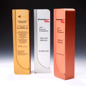 트로피 어워드 퇴직 재임 공로패 기념품 판촉물 맞춤제작