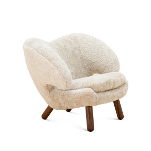 (정품) HOUSE OF FINN JUHL 하우스 오브 핀율 펠리칸 체어 / FJ 4000 / 월넛 프레임 & 쉽스킨 문라이트