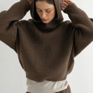 리사 후드 크롭트 니트 탑