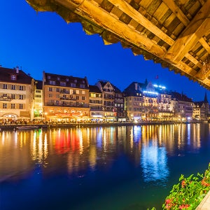 발칸동유럽 패키지 9일 아시아나직항 유럽크리스마스마켓 3대도시자유시간 인솔자 동행