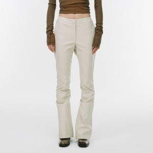 [에스이오] FAUX LEATHER PANTS (CREAM)
