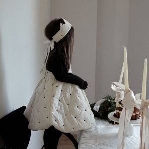 [오브오구] HBD 드레스 하트 자수 퀼팅