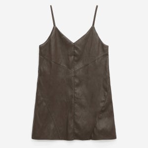 [애드호크] 시크 무드 페이크 레더 V넥 슬립 원피스 (BROWN) (HBBOPA1) HBBOPA1-55