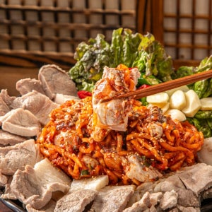 통영굴이 들어간 시원한 굴무생채 김치