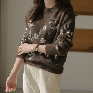 딜리안 스팽글 자수 니트