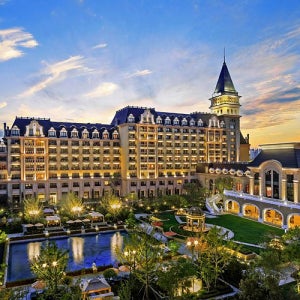 칭다오 패키지 3박4일 중국여행북경 2층시티투어버스 서커스 발마사지 4대특식