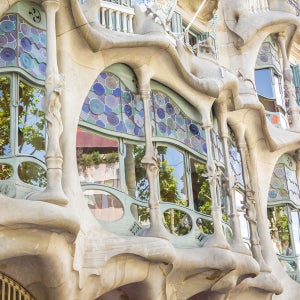 12월스페인여행 패키지 스페인 포르투갈 6박8일 전일정 4성급호텔 까보다로까