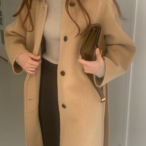 유어썬 베이지색 울100 싱글카라 히든 버튼 로브 핸드메이드코트 소매 안감 고급스러운 원단