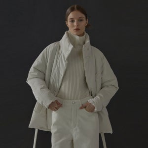 [블루브릭] [4차] High neck half padding coat (ivory)