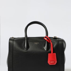 광고 메인 이미지