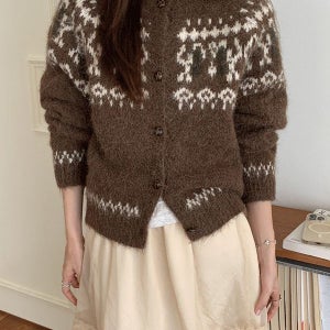 가디건 [데일리룩❤️] 키슈 니트 가디건 CD2628겨울 울 라운드 배색 루즈핏 숏 노르딕 연말 모임룩 파티룩 오피스 출근룩 캠퍼스룩 라운드