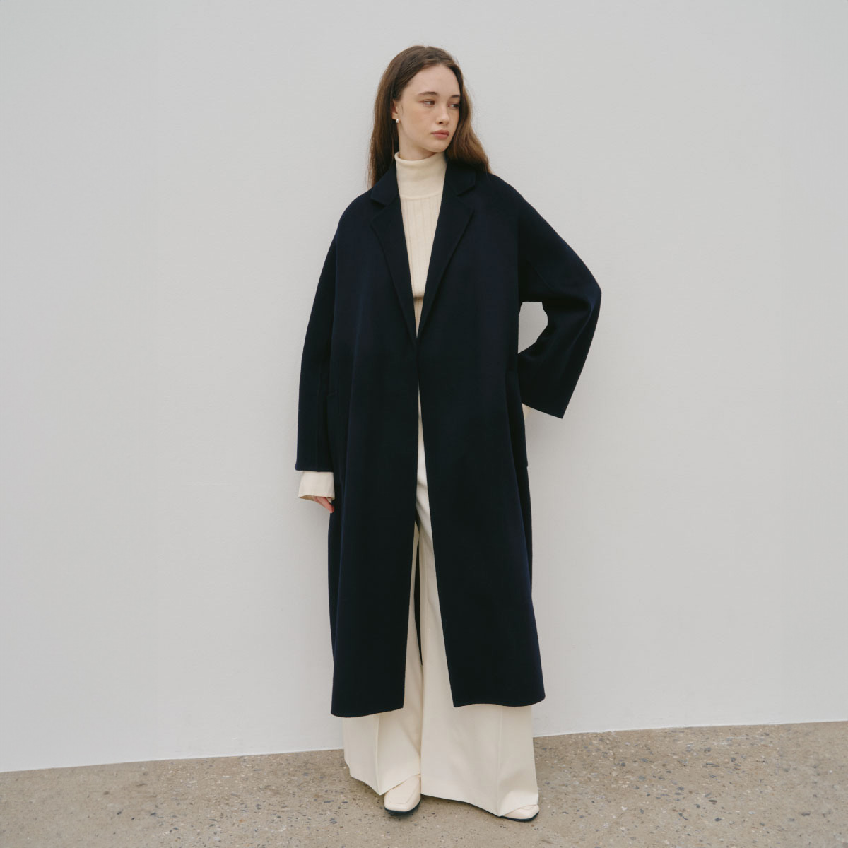 [뮤제] [14th][유이 착용] NU MAGOT Reversible Merino Wool Blended Handmade Coat_Royal Navy