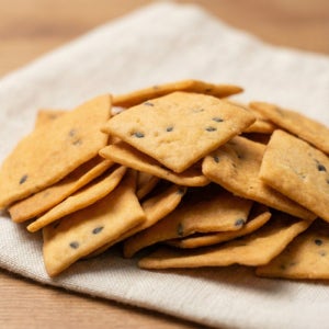 오븐에 3번 구워 기름기를 쏙 뺀 컨비니 두부과자