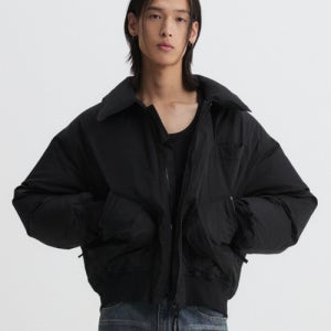 [디앤에스알] 플라이트 크롭 덕다운 패딩 점퍼 블랙 DNBCFWJP01BK