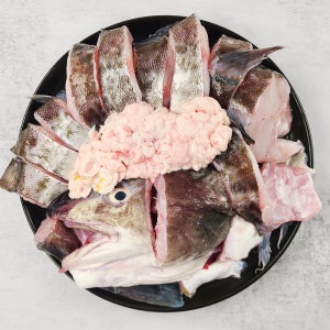 거제 외포항에서 당일 조업한 손질 대구 1마리