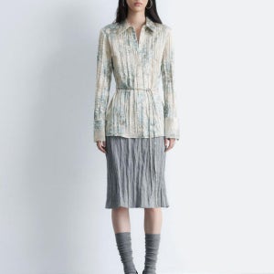 [& Other Stories] 타이 벨트 크레이프 셔츠 (1321223001)