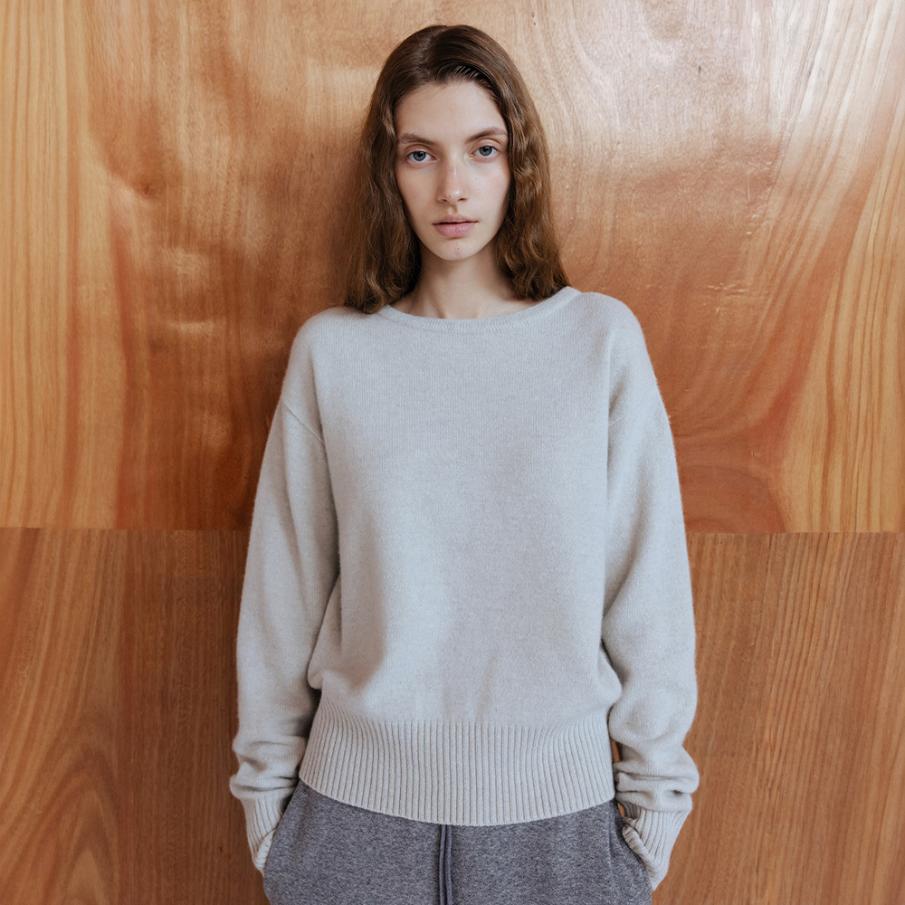 MERINO WOOL ROUND NECK KNIT TOP