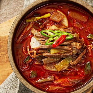 진하게 끓여낸 인기 국물요리 3종 모음 (육개장 2팩 + 청국장 2팩 + 순대국 2팩)