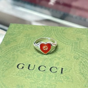 구찌 인터로킹 G 에나멜 하트 반지 SILVER RED 645544 J8410 8133