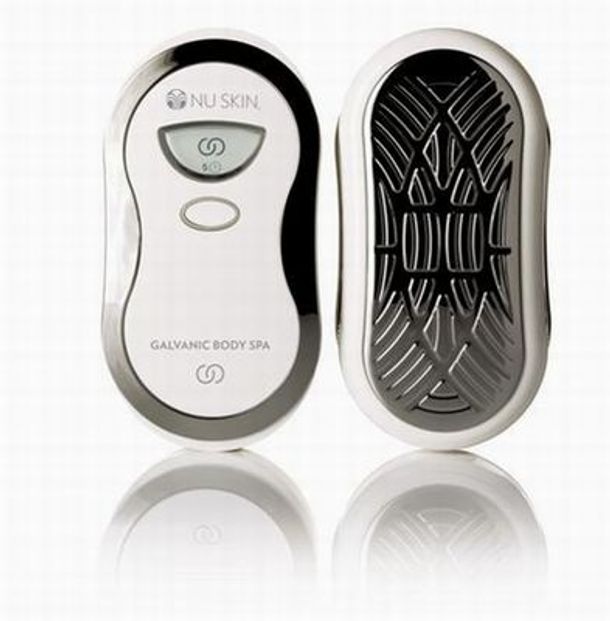 <b>뉴스킨</b> 갈바닉 스파 전동 눈가 마사지기 SPA 바디 <b>지방</b>분해 세안기  기본 색상