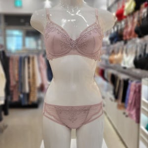 [롯데백화점] 비너스 모던 자수 패드 브라 [VBR1494]LI LE1220682414