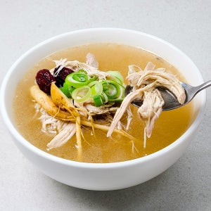 국산 재료로 만들어 감칠맛이 깊은 닭곰탕 700g(1.5인분) X 6팩