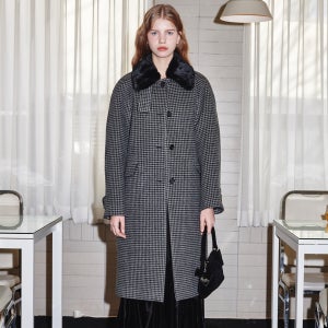 [오앨] WOOL BOUCLE FUR COLLAR COAT_BLACK