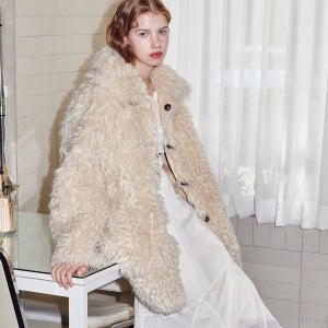 [오앨] REVERSIBLE SOFT FUR COAT_OATMEAL
