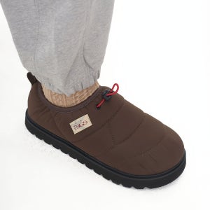 [23.65] 폴카1 V2 패딩 방한 슬리퍼 - 브라운/레드