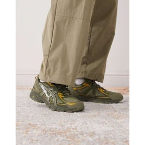아식스 젤 벤처 6 올리브 카키 운동화 Gel Venture 트레이너 인 캔버스 11113083