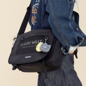 [26SS] 플라이트 V2 메신저백 블랙