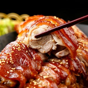 저온으로 익혀 촉촉하고 탱글한 수비드 족발 1.2kg 3팩