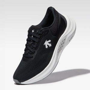 데상트 런 스텝 블랙 화이트 Sr113rrn18