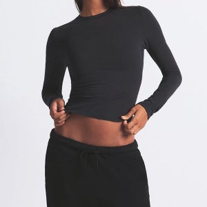 스킴스 코튼 저지 롱슬리브 티셔츠