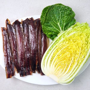 씹을수록 꾸덕한 고소함이 살아나는 포항 구룡포 꽁치 과메기 15미 단품