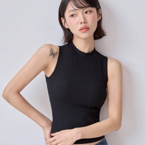 [라이프스타일] 어반 슬림핏 모크넥 이너탑