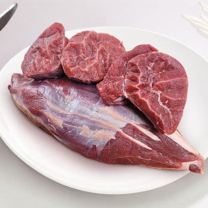 수육으로 삷으면 기가 막힌 소고기 아롱사태800g