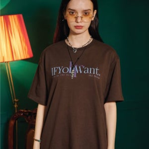 [이퓨원트] modern logo TEE brown IFY2S03
