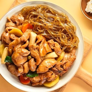 순살로 편하게 먹기 좋은 매콤달콤한 안동식 찜닭 750g(2~3인분) 2팩