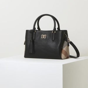 [그레이트 하우스 체크] 블랙 체크배색 가죽 토트백 M (DCBA5E504BK)