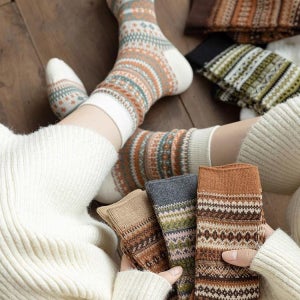 [루즈루나] 7개세트 로르느 겨울 패턴 니트 여성 긴 양말 R290 R-290