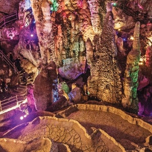 [하나투어] 여행상품 곤명여행 6일 쿤밍완전정복 준5성호텔 석림 구향동굴 토림 온천호텔1박