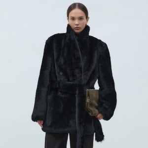 [블러썸에이치컴퍼니] DOLPH FUR JACKET