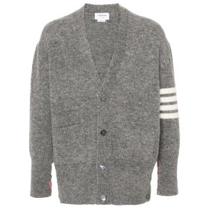 톰브라운 아이리쉬 울 4바 브이넥 가디건 미드 그레이 MKC572A Y1047 035 25SS 저지 STITCHEXAGGERATED FITV 넥 CAR MKC57 149969089