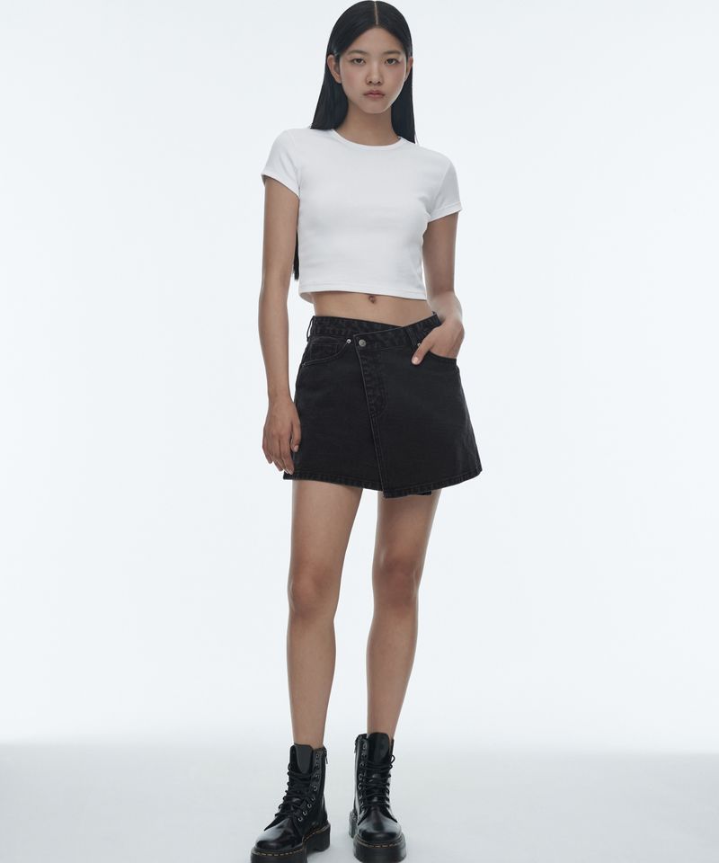 우먼즈 데님 미니 랩 스커트 워시드 블랙